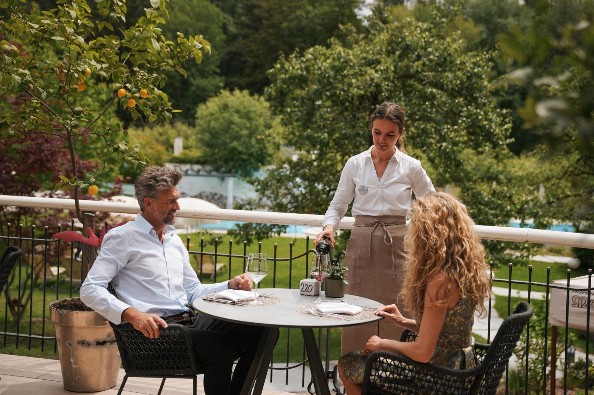 Gartenhotel Moser أبيانو سولاّ ستراذا المظهر الخارجي الصورة
