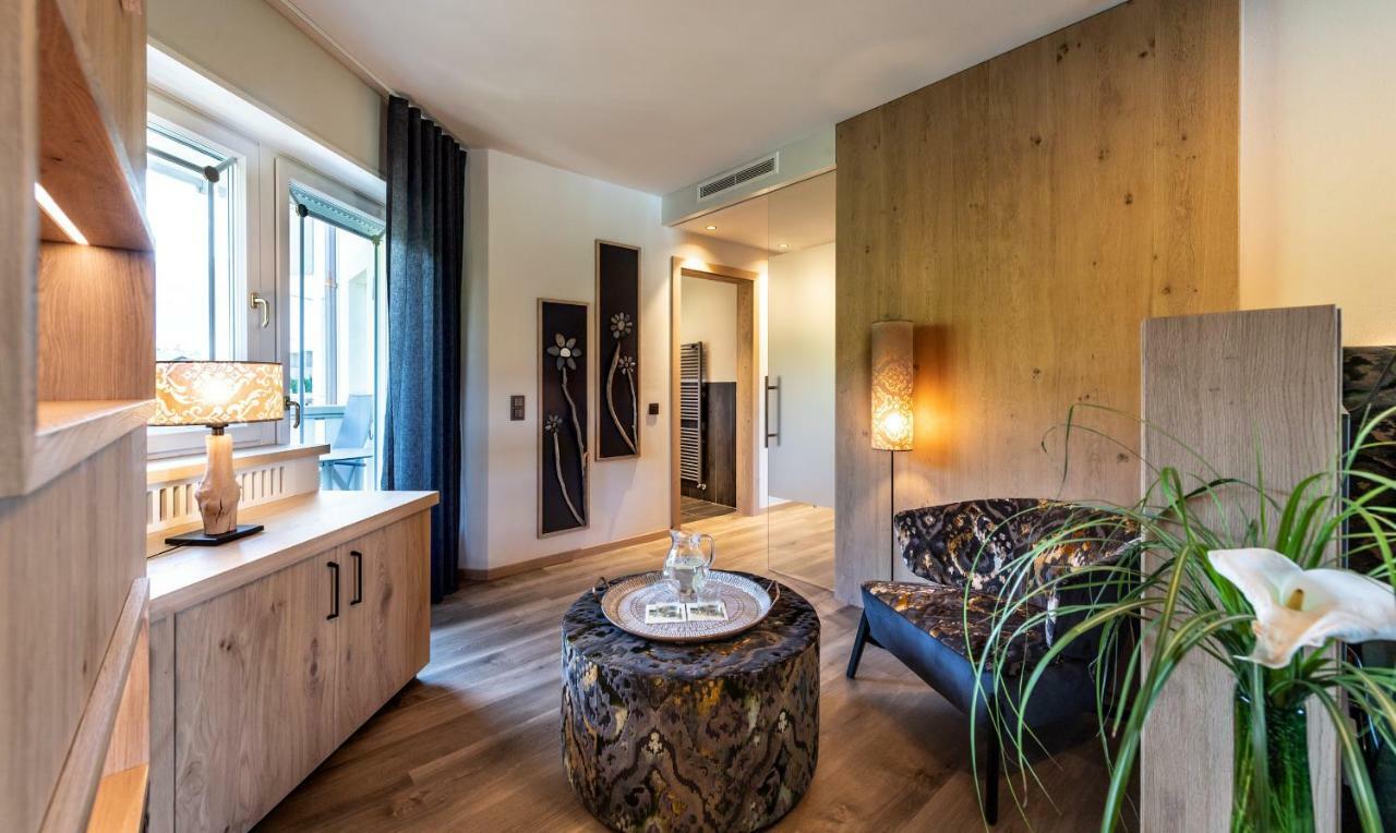 Gartenhotel Moser أبيانو سولاّ ستراذا المظهر الخارجي الصورة